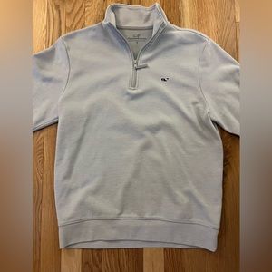 EUC men’s size small vineyard vines quarter zip.